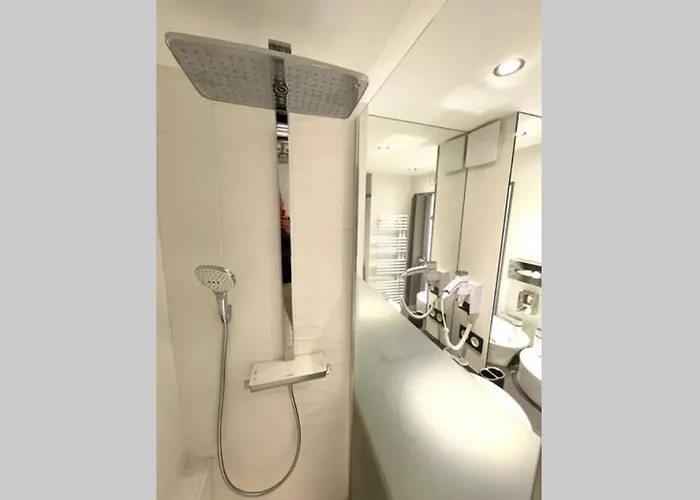 5 Pers A 50 M De Apartamento