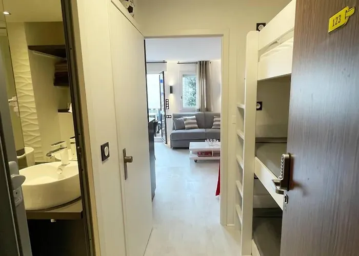 5 Pers A 50 M De Apartamento *